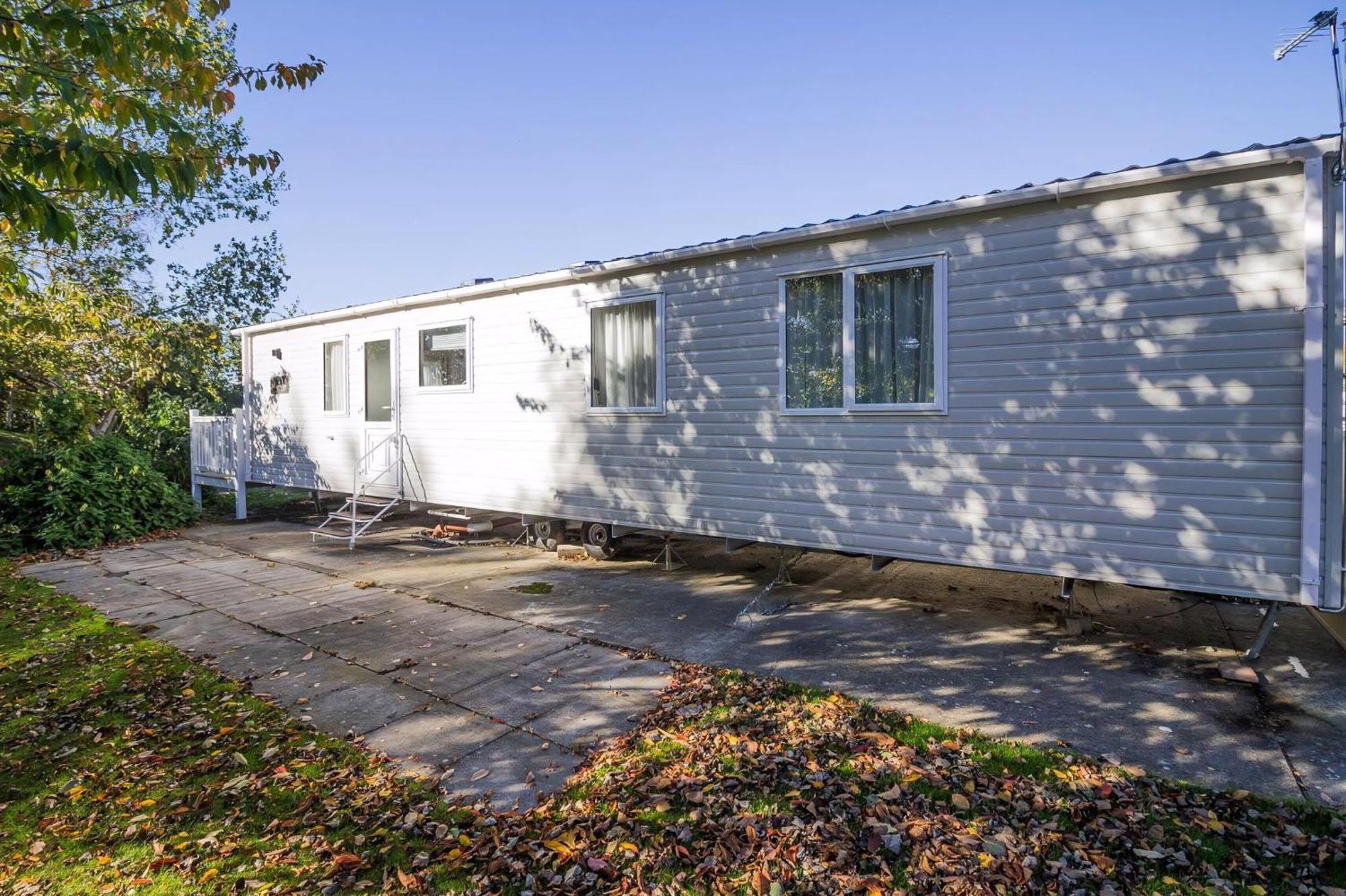 Beautiful 6 Berth Caravan With Decking At Southview Holiday Park Ref 33024O Hotel Skegness Bagian luar foto